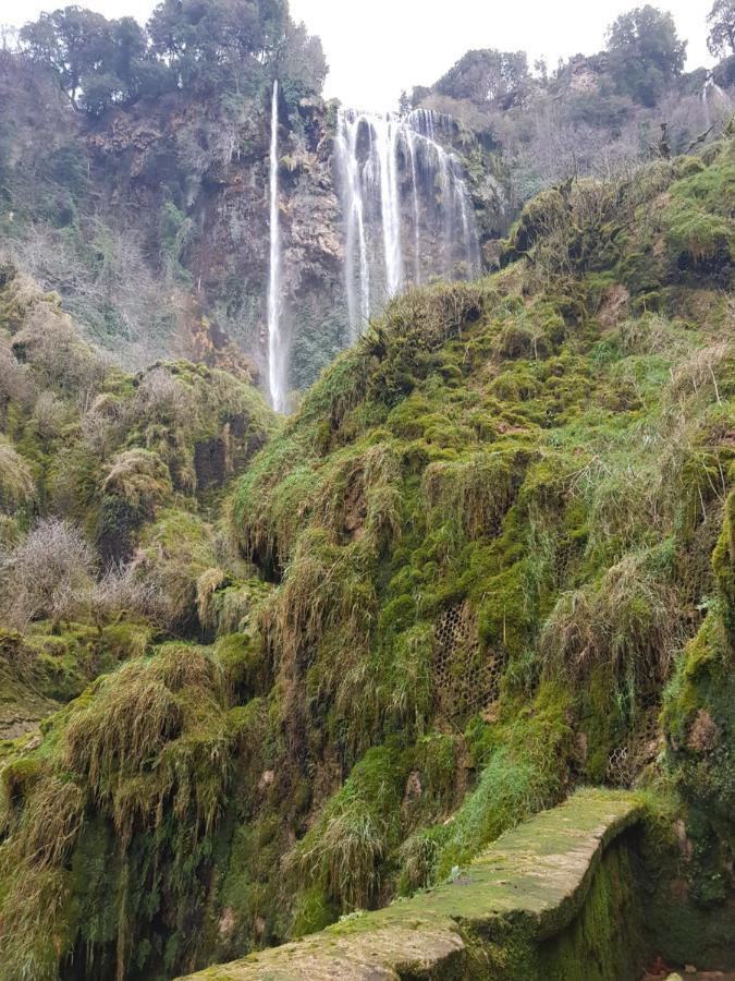 Appartamento Cascate Delle Marmore Le Marmore Exterior foto