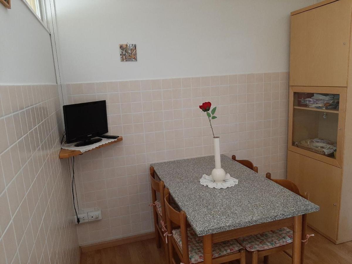 Appartamento Cascate Delle Marmore Le Marmore Exterior foto
